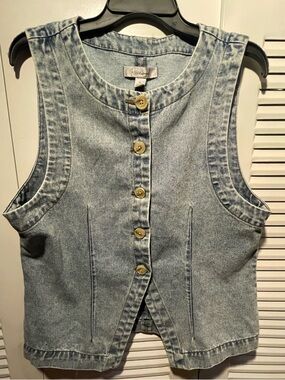 Rosewood Light Wash Denim Button-Front Vest